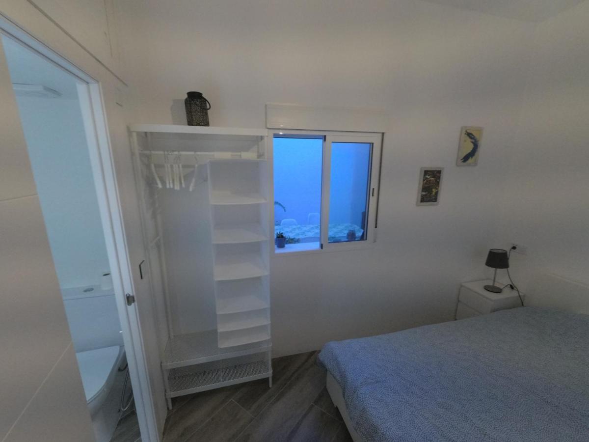 Room With Private Bathroom - Vivienda Vacacional Out Of Blue Santa Cruz de la Palma  Exterior photo